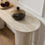 Console de 55,25 pouces à motif de faux marbre pour le salon, console étroite avec panneau de canapé en bois aggloméré au design moderne pour le couloir, entrée