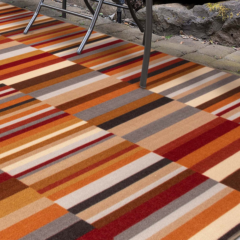 Marcano Modern Striped Block Non-Slip Washable Indoor/ Outdoor Area Rug, Rectangle 4' x 6'