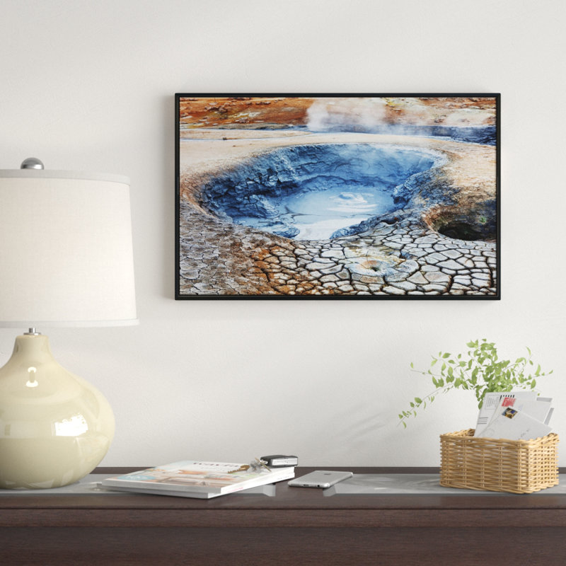 «Beautiful Fumarole Field in Island», reproduction de photo sur toile tendue encadrée, H 30 po x l 40 po x P 1,5 po