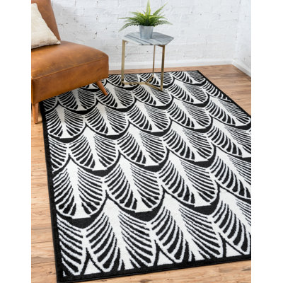 Alhareth Geometric Indoor Rug