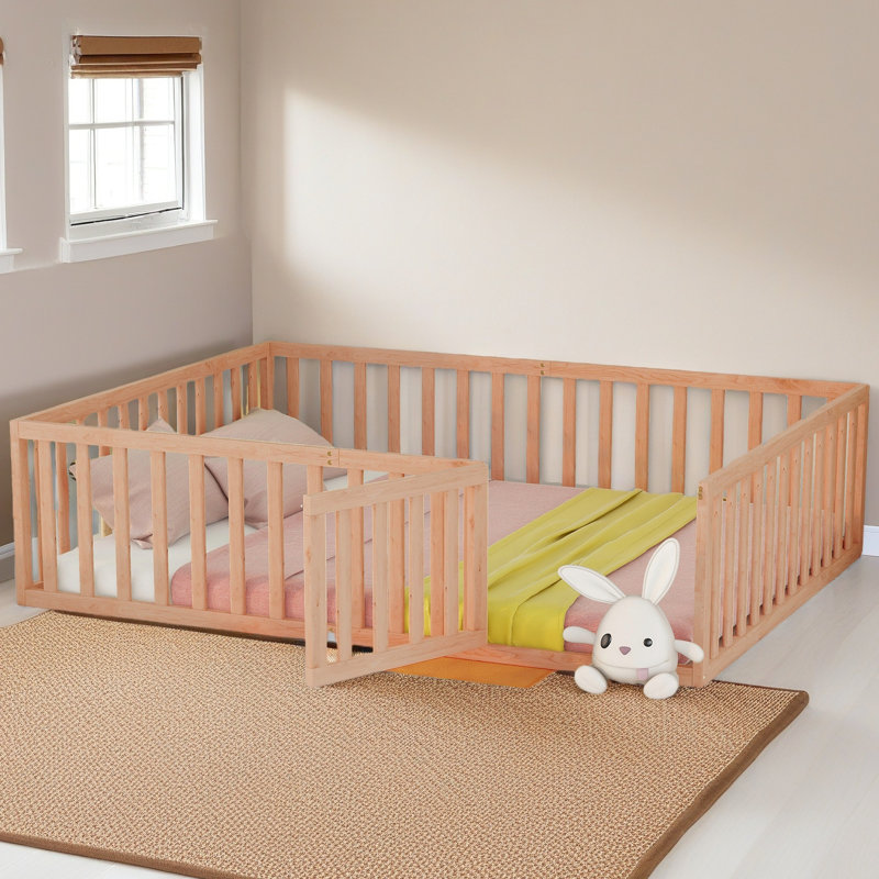 Wood Daybed Frame With Fence, Natural, Queen