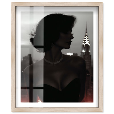 «Shadow Queen I Shadowbox Print», art mural par Notoriart, cadre en chêne naturel, 16 x 20