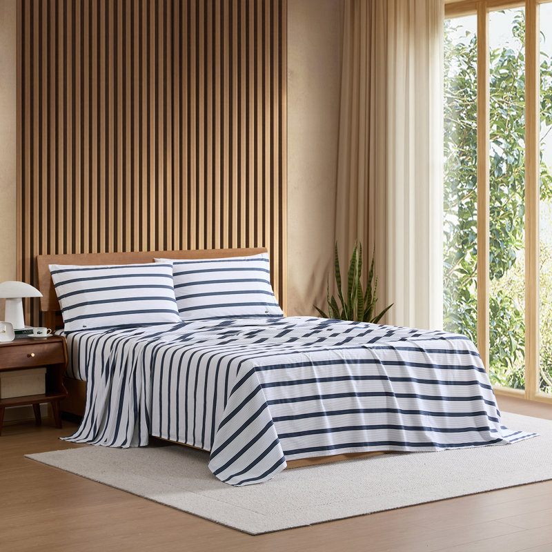 Lacoste Mini Geo 100% Cotton Percale Sheet Set, King Sheet Set with 2 Pillowcases, Navy