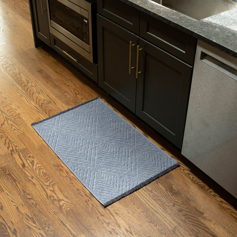 Brenly Geometric Machine Washable Non Skid Indoor Area Rug - Blue