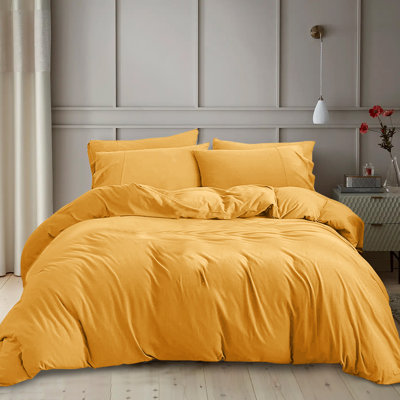Kiranjot Microfibre 200 TC Reversible Modern & Contemporary Duvet Cover Set With Pillow Cases