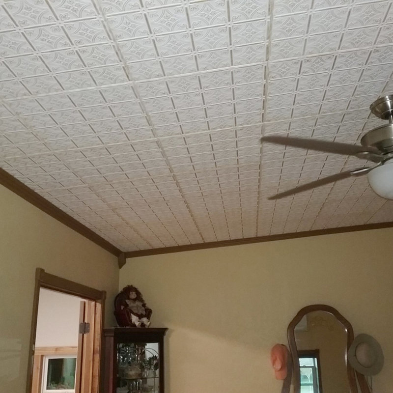 Tuile de plafond en polystyrène collé 1,64 pi x 1,64 pi Emma's Flowers, Laiton antique