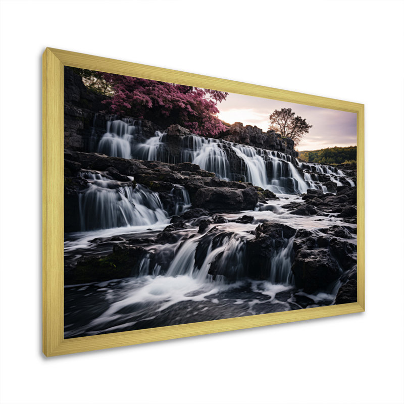 " Pink Grey Waterfall Timeless Flow ", H 34 po x l 44 po x P 1,5 po, Cadre doré à une seule photo