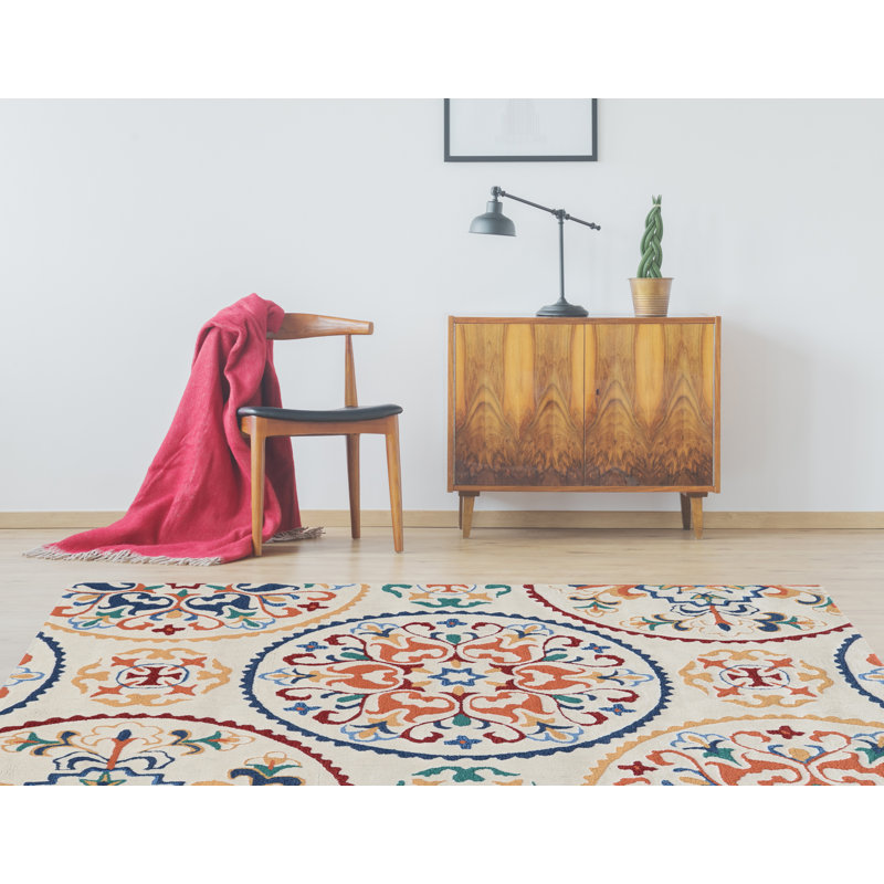 Tapis ivoire / bleu touffeté à la main à motif floral Equelle, Rectangle de 5 pi x 7 pi