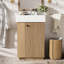 Meuble-lavabo de 21,6 po avec lavabo en céramique, finition grain de bois, fonction de fermeture en douceur, rangement latéral pour la conception et porte-mouchoirs de petite taille