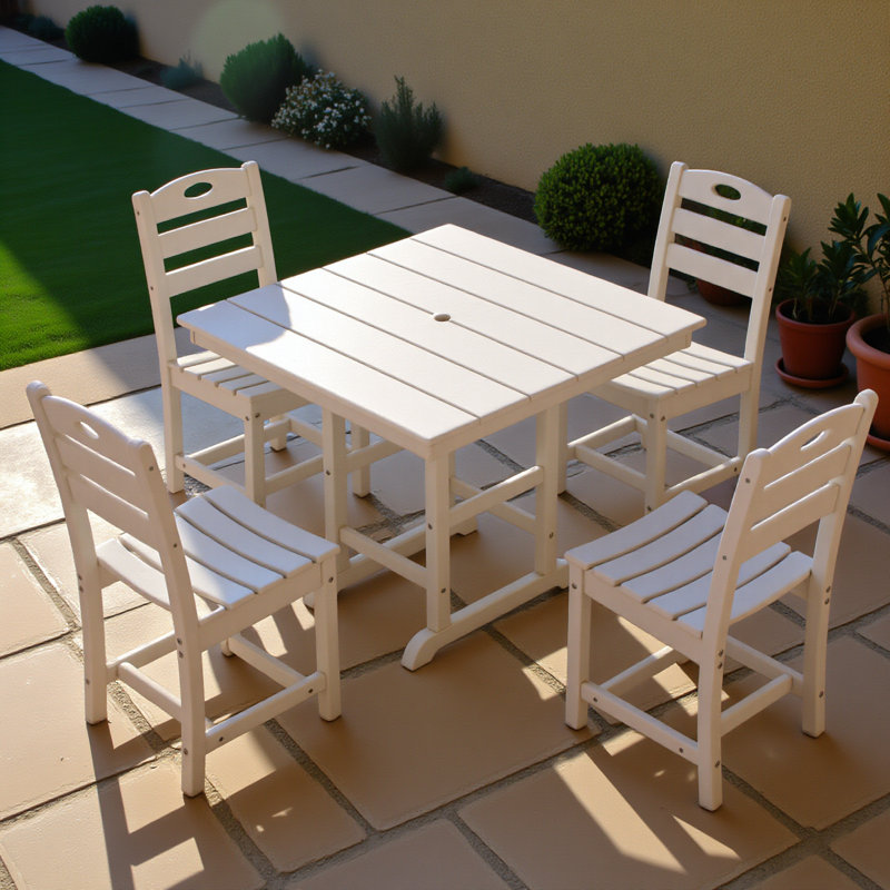 Ensemble de salle à manger blanc Hdpe pour 4, ensemble de patio 5 pièces avec table carrée et 4 chaises, trou pour parasol