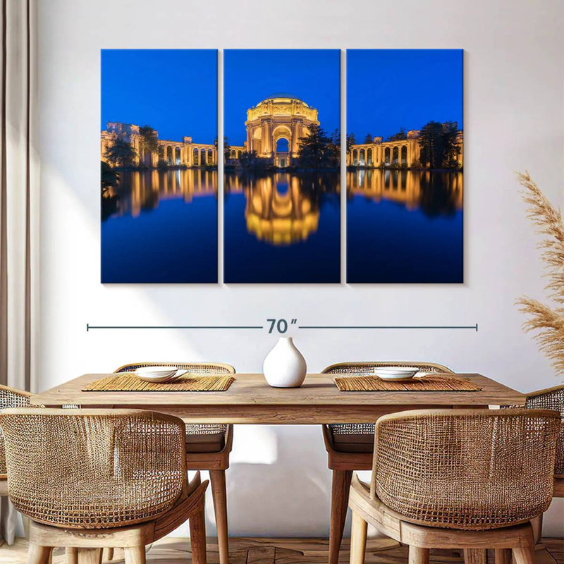 Lilie Palace of Fine Arts, heure bleue, H 42 po x l 65 po