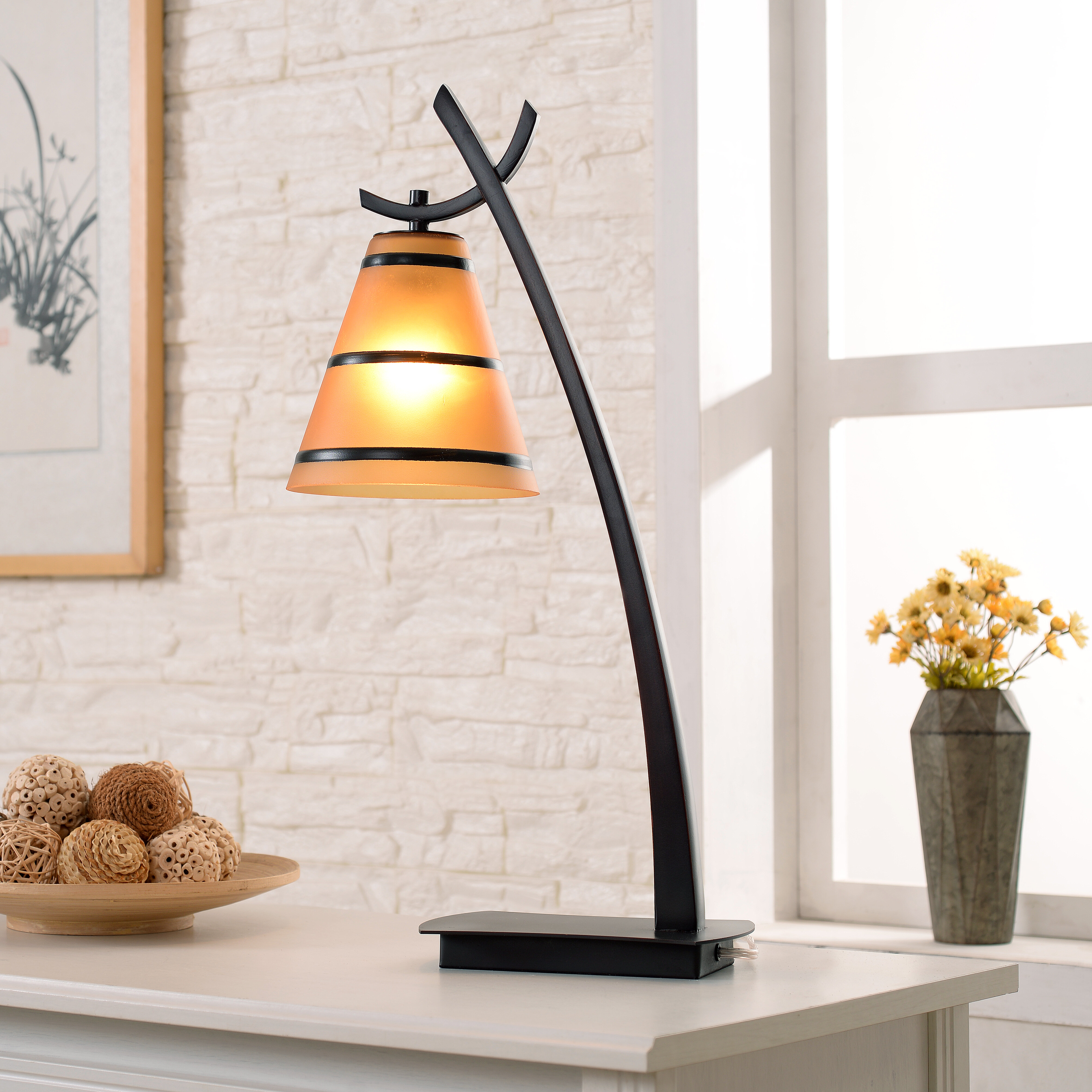 Manorville Metal USB Table Lamp