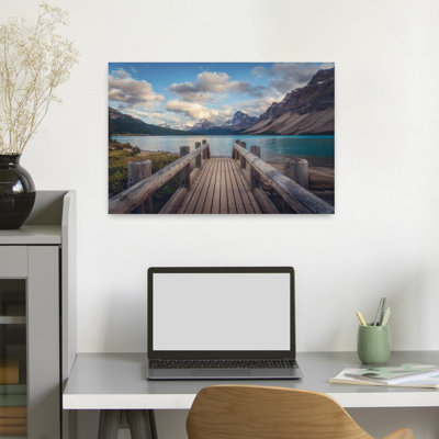 Art contemporain, paysage de montagne paisible et serein tranquille