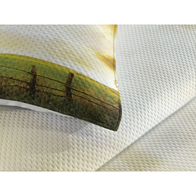 Farmhouse / Country Polyester Coverlet, King Bedspread + 2 Shams