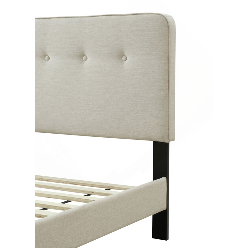 Grand lit tapissier dans une boîte avec USB