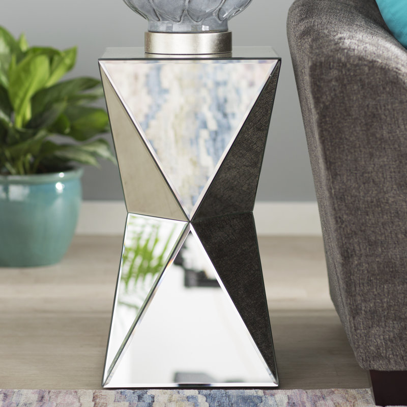 Knilles Tray Top End Table