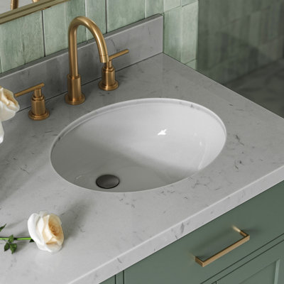 Meuble-lavabo double en bois massif 66 po avec plateau en quartz Carrara de 1,5 po Thornaby