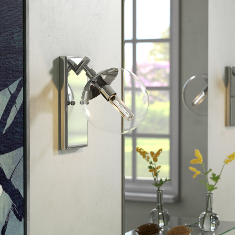 Éclairage pour salle de bain 1 lumière en chrome poli Byrd