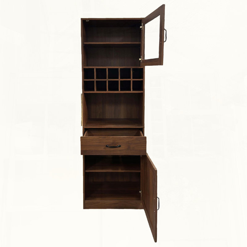 Garde-manger de ferme avec rangement pour bar à vin