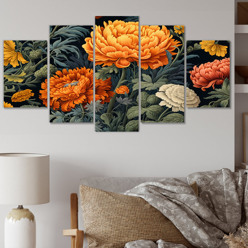 Traditional Plants & Flowers Wall Decor on Metal