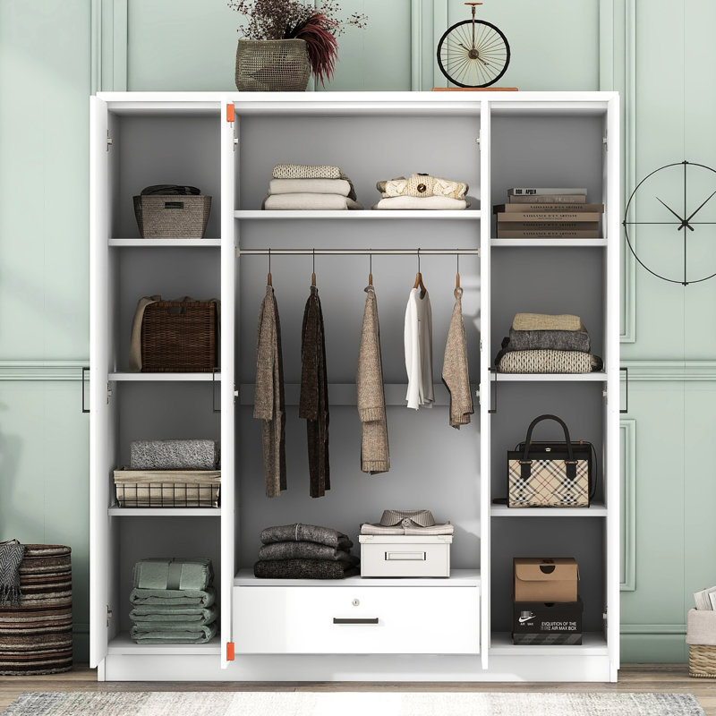 Armoire blanche à 4 portes avec 1 tiroir - Rehaussez le décor de votre chambre à coucher