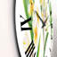 Feuillage tropical et fleurs jaunes - horloge murale traditionnelle-60282091