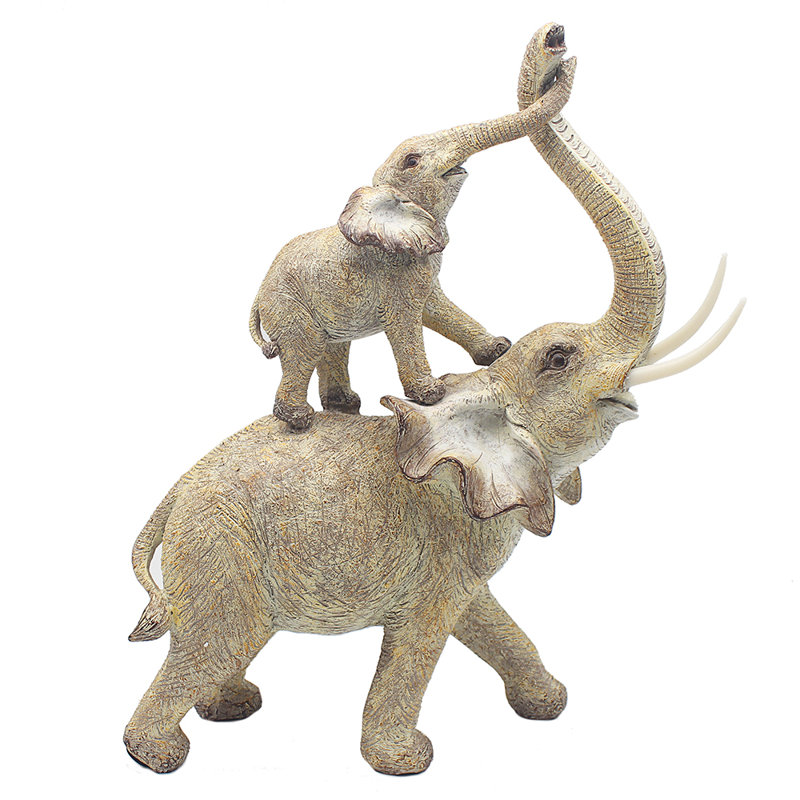 Cailon Figurines & Sculptures