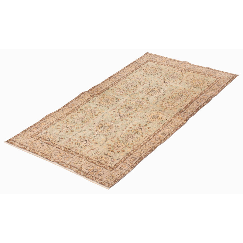 Tapis vert clair Garwin 3 pi 5 po x 6 pi 7 po