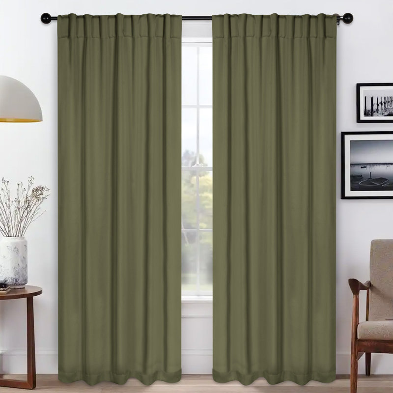 Rideaux obscurcissant et passe-tringle Levatt Classic, Vert olive, 52" W x 96" L