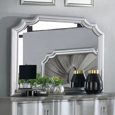 Donora Mirror