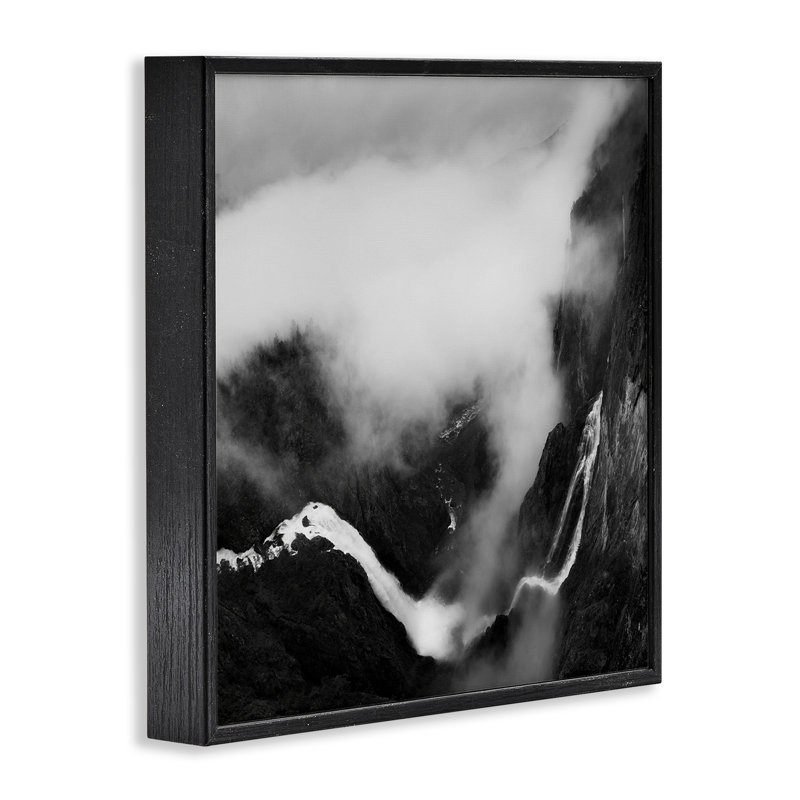 «Foggy Mountain Crags», art de la giclée encadrée par Thomas Tepstad Berge, H 12 po x l 12 po, Giclée encadrée noir minuit