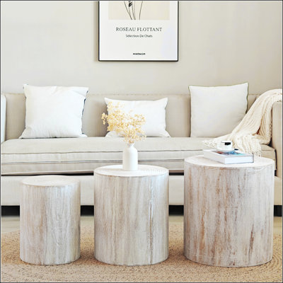 Ensemble de 3 tables basses rondes en bois