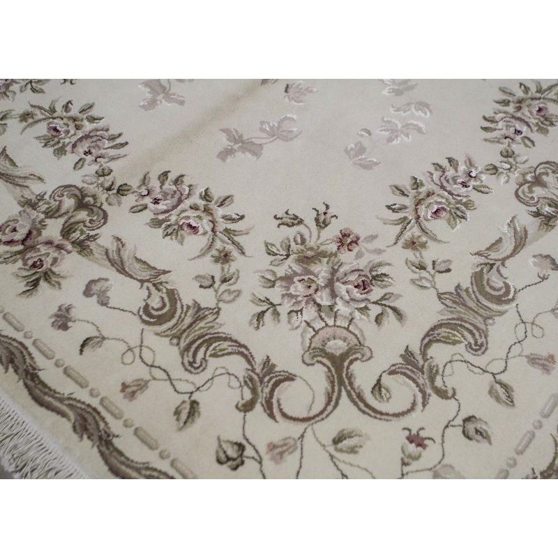 Tapis ivoire noué à la main de haute qualité
