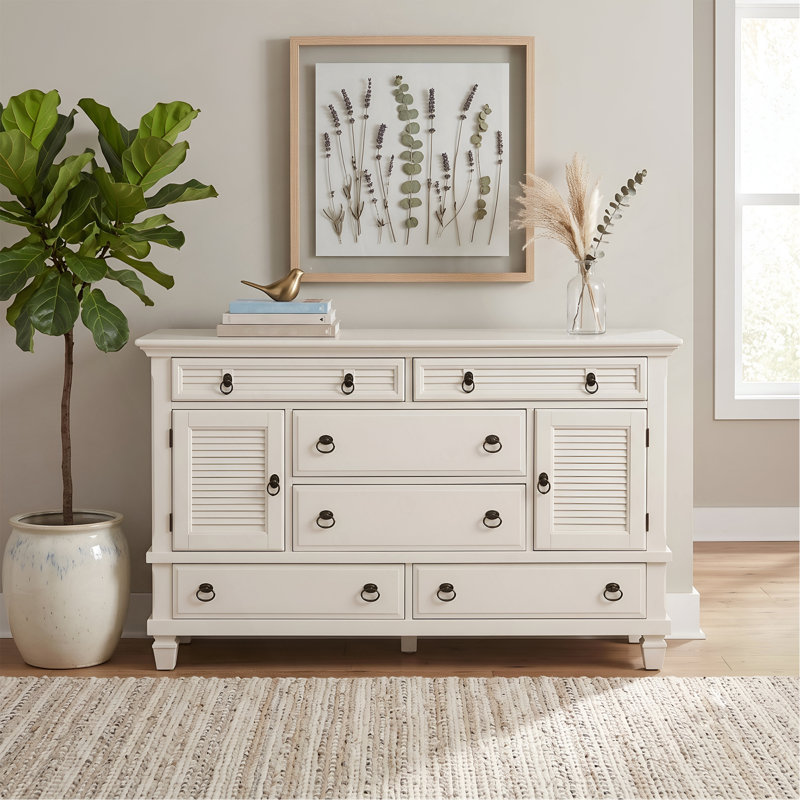 Commode blanche de style bord de mer