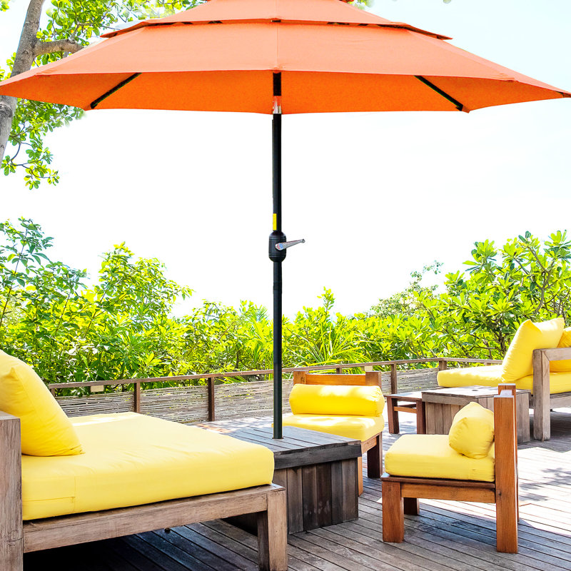 Parasol de marché extérieur à 3 niveaux avec manivelle, inclinaison à bouton-poussoir pour terrasse, jardin et pelouse Outsunny