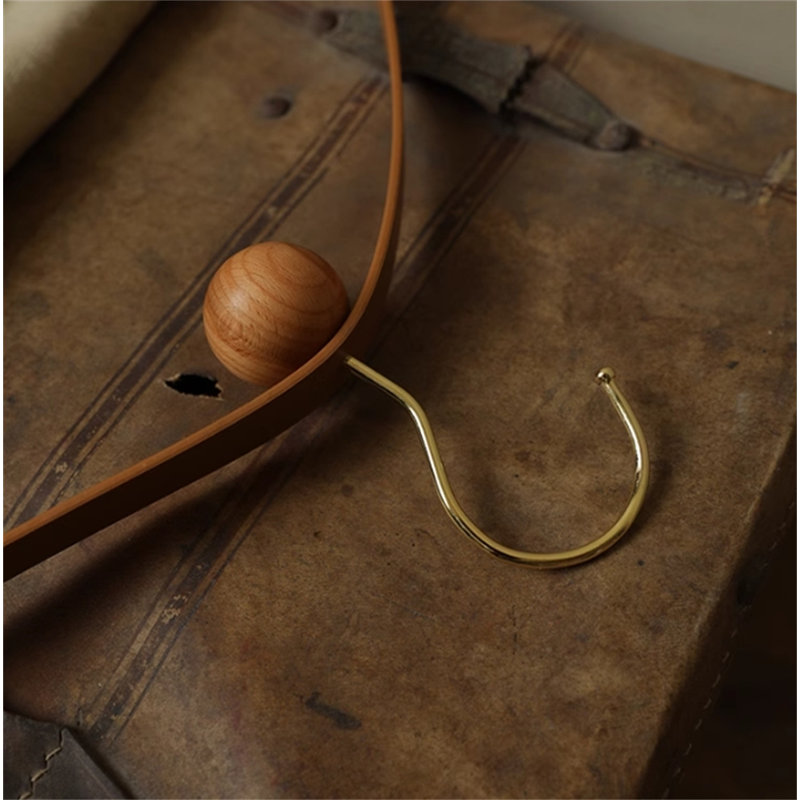 Cintre pour la maison Nordic Creative, 3