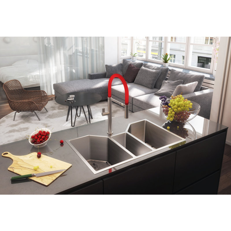 Verona Workstation 33" L x 22" W Farmhouse Kitchen Sink with Sink Grid and Drain Assembly, 22" L x 24" W