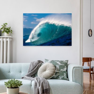 Vagues éclaboussant dans la mer, art contemporain, architecture de paysage abstrait