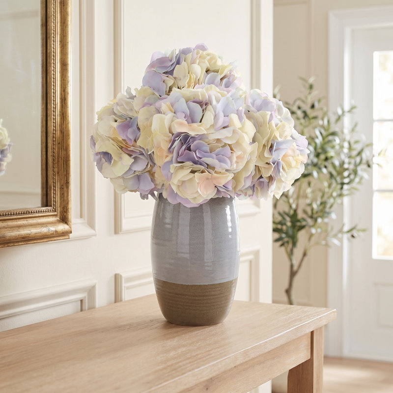 Hydrangeas Arranged in Ceramic Vase, Lavande