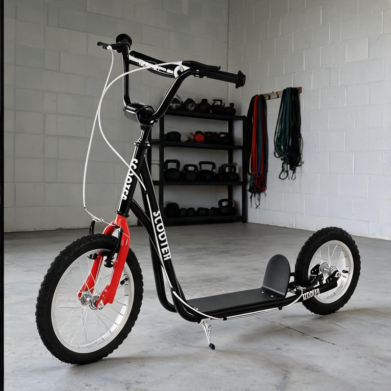 Scooters noirs pour enfants, combinant un design réglable, de l'acier noir et un cadre en acier jumelé avec un scooter