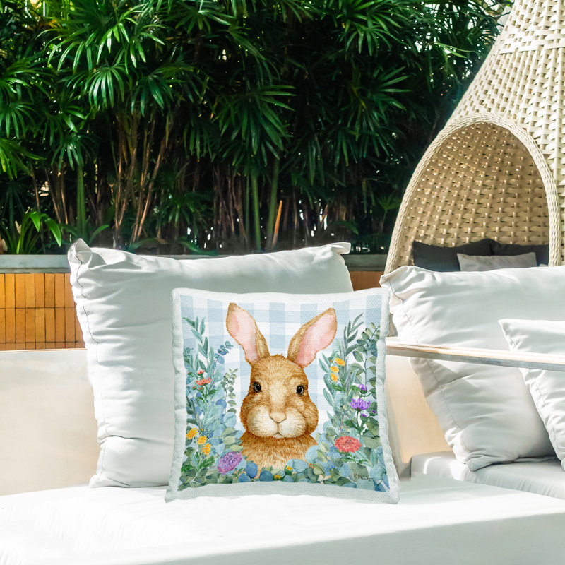 Coussin Rabbit Laurel on Gingham, imprimé par Paul Brent, 18 x 7 x 18