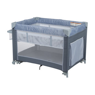 Deluxe Rocking Bassinet with Play Yard