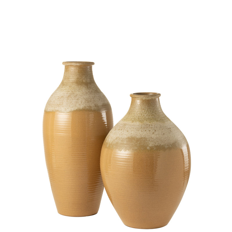 Spring / Summer 2024 Earthenware Table Vase 1