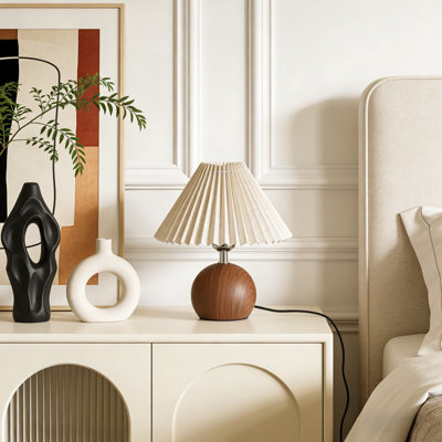 Lampe de table en tissu de conception moderne avec abat-jour plissé et ampoules