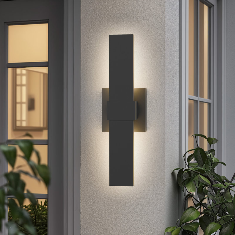  Applique murale d'extérieur en fer Jeanique, Noir mat, H 15,74 po x l 2,5 po x P 2,79 po