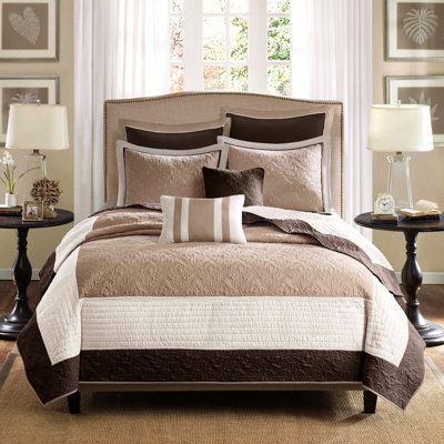 7 Piece Quilt Medallion  Euro Shams And Pillows Included Machine Washable Core Decorative Pillows
