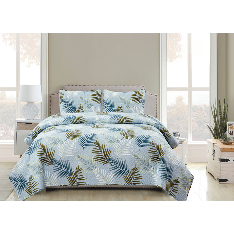 Elodie Polyester Percale Floral Quilt, King Quilt  + 2 King Shams