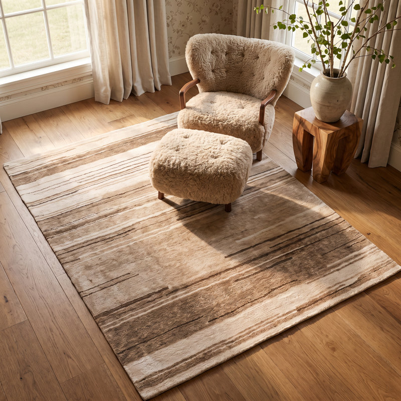 Tapis intérieur / extérieur à motif linéaire beige / brun 5 pi x 8 pi (5 pi 3 po x 7 pi 7 po) Branch Branch Karsoni