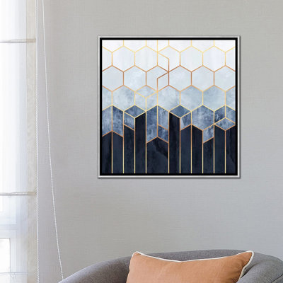 « doux blue hexagones » par elisabeth fredriksson-print