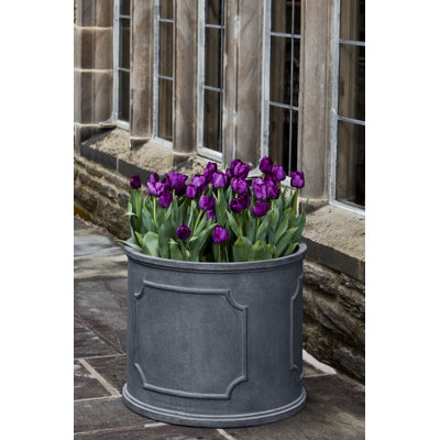 Dyer 24" Pot Planter